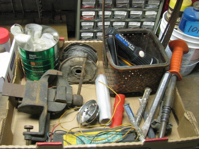 lot 102 image: tool items
