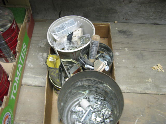 lot 115 image: curtain rod hanging items and more