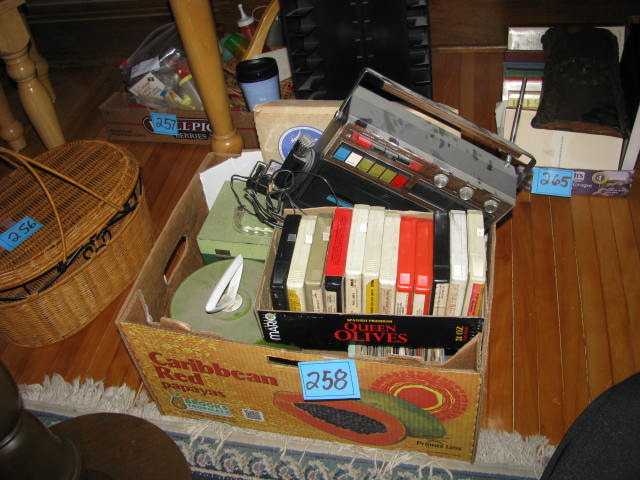 lot 258 image: 45 records and cases 8 track tapes