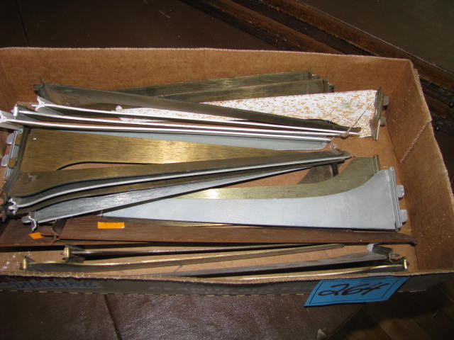 lot 264 image: shelf brackets for display case or wall mount