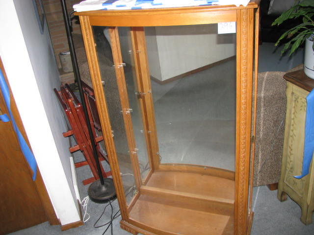 lot 296 image: Beautiful glass display case