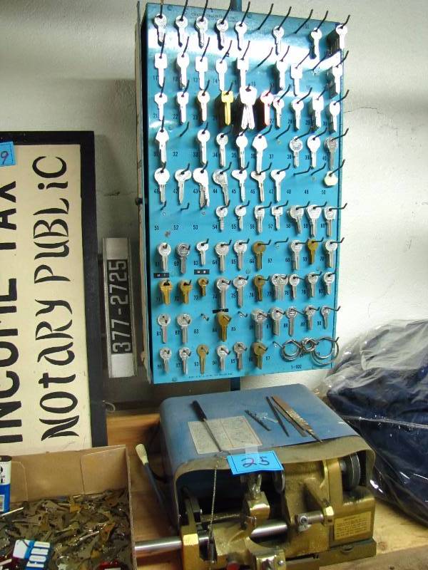 lot 25 image: key machine description and photos coming soon