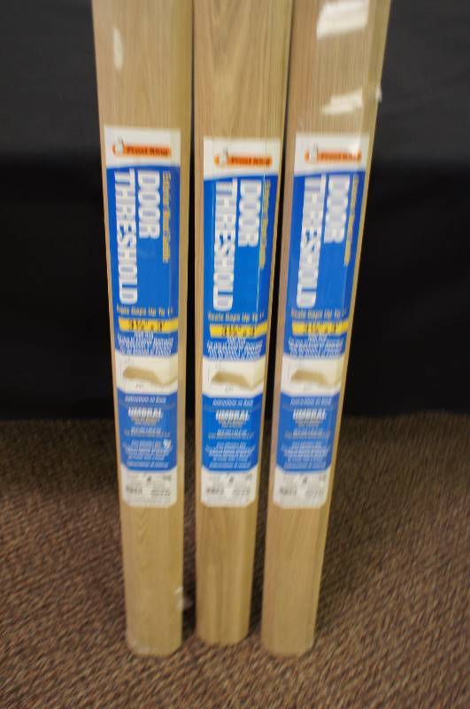 Frost King Exterior Wood Saddle