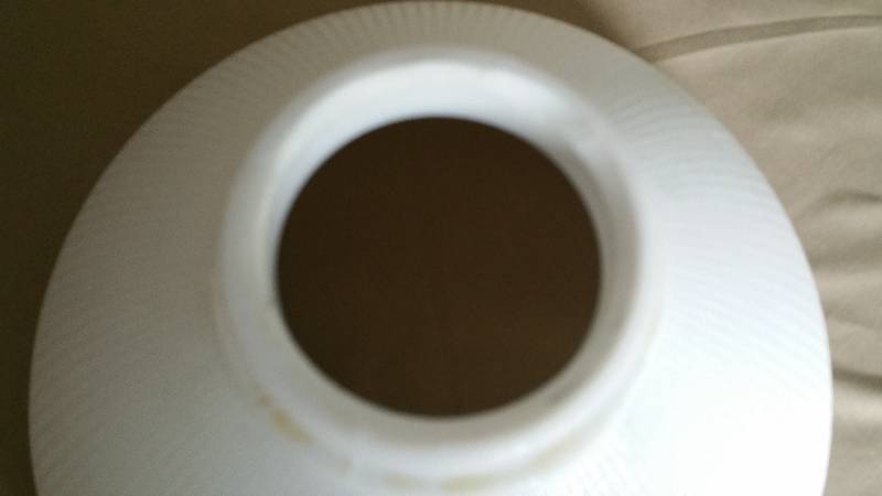 lot 6 image: Antique White Milk Glass Lamp Shade