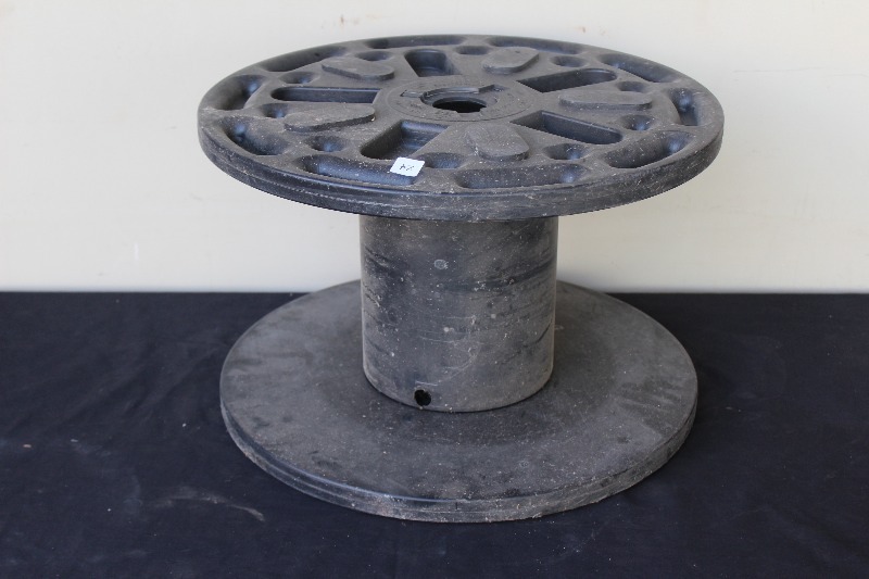 Large Spool