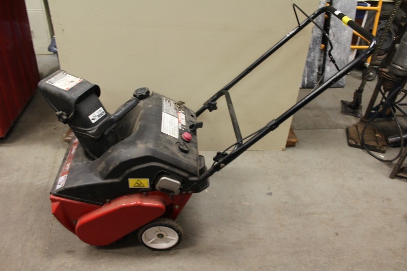 Snowthrower