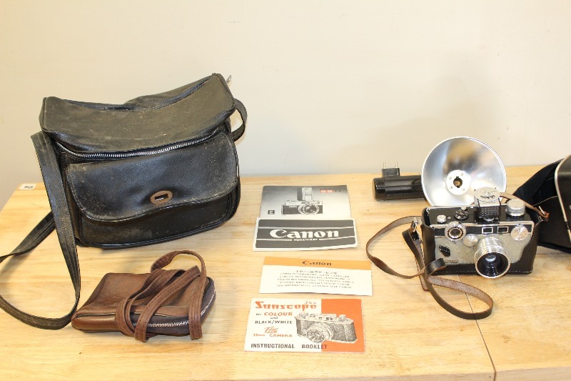 Vintage Argus Camera in Case