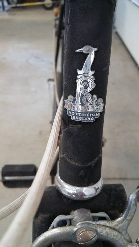 lot 41 image: Womens Raleigh Bike