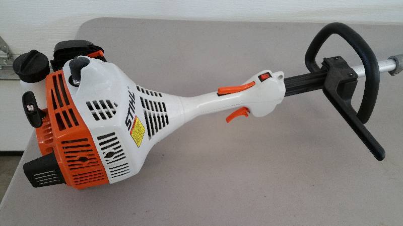 lot 46 image: New Stihl KM 55 R Shaft Driven Tiller