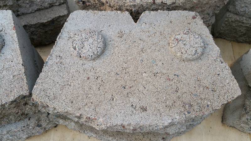 lot 96 image: Group of Cement Retaining Wall Blocks (15)