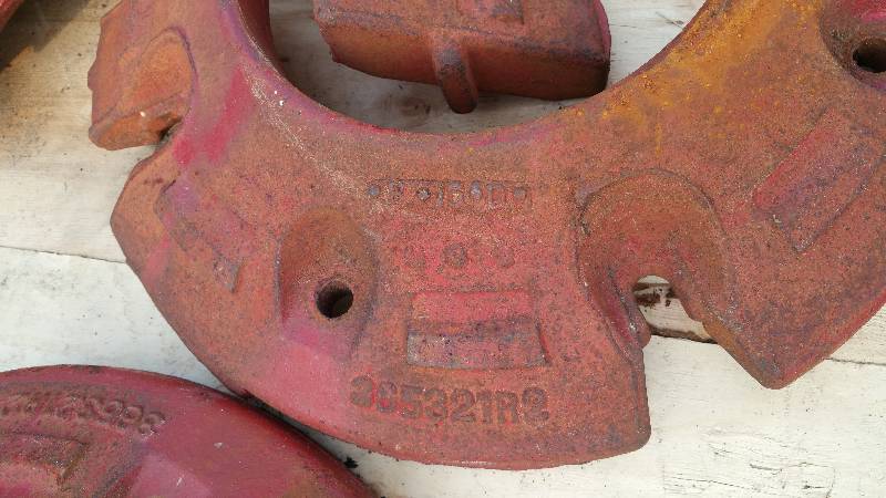 lot 97 image: Set of (4) Tractor Wheel Weights