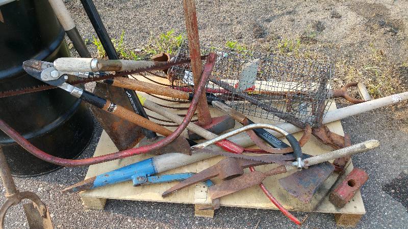 lot 99 image: Group of Garden Hand Tools, Rakes, Shovels, Saws, Etc.