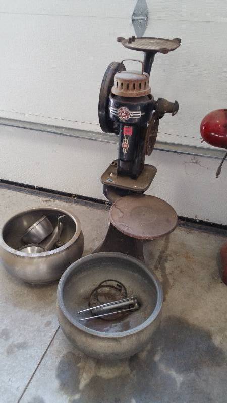 lot 120 image: (2) Early Cream Separators with (2) Extra Stainless Kettles