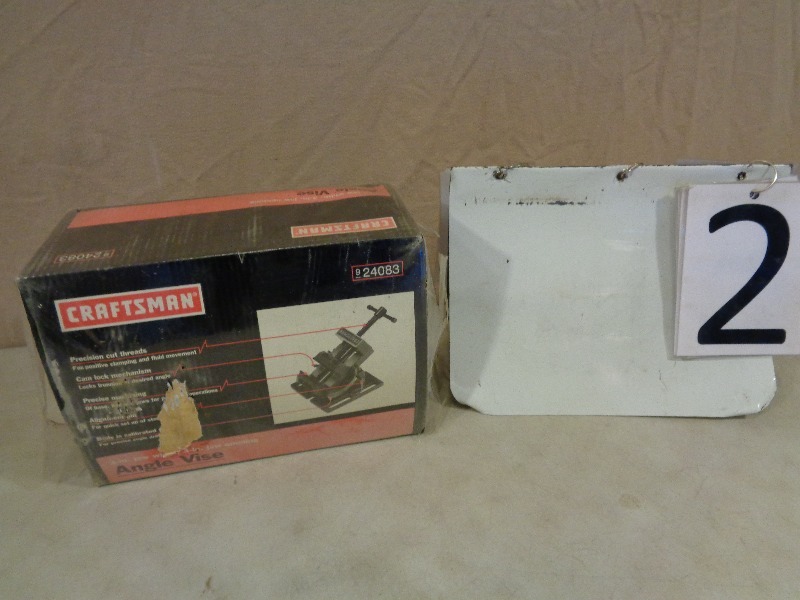 lot 2 image: New Craftsman Angle Vise