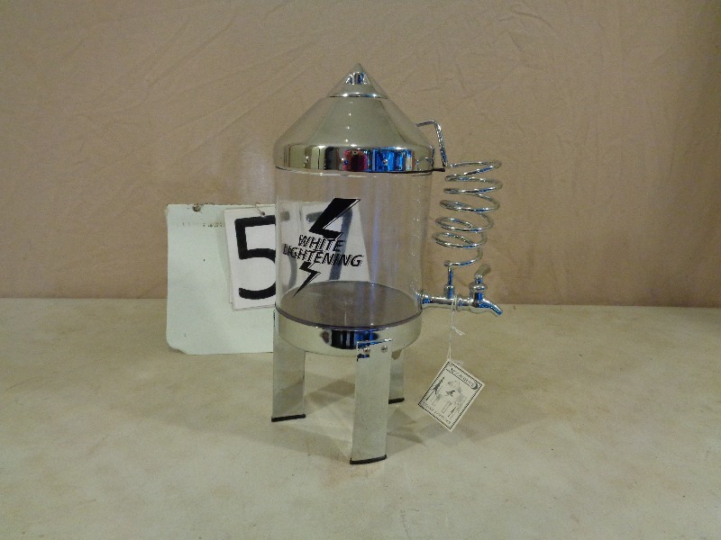 lot 57 image: Liquor Dispensor