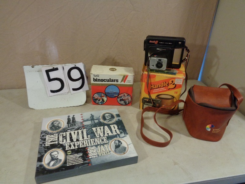 lot 59 image: Collectibles