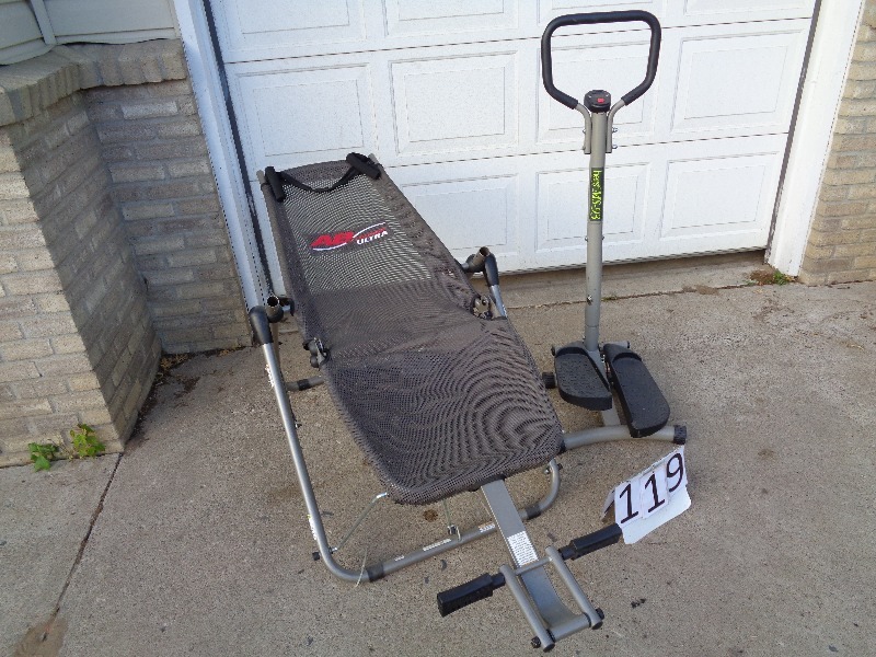 lot 119 image: Ab Lounger and Stair Stepper