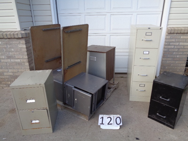 lot 120 image: Office Furniture