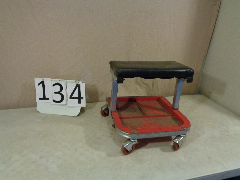 lot 134 image: Mechanics Chair