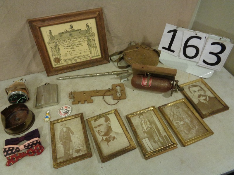 lot 163 image: Vintage Polaris Gauge and More