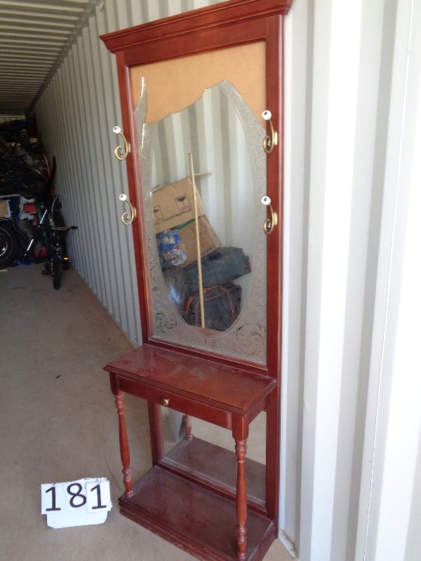 lot 181 image: Entry Table