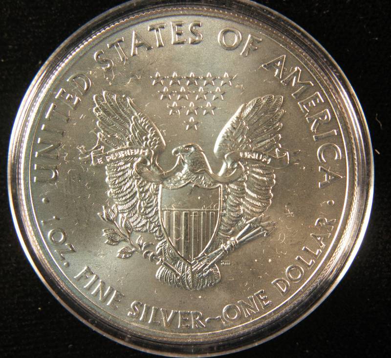 2014 US SILVER EAGLE .999 FINE SILVER IN AIRTIGHT HOLDER