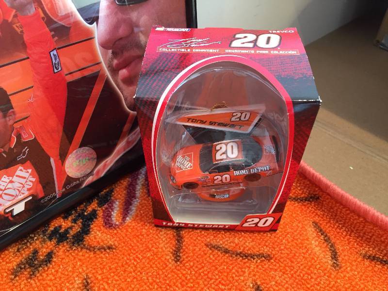 lot 1 image: TONY STEWART COLLECTIBLES