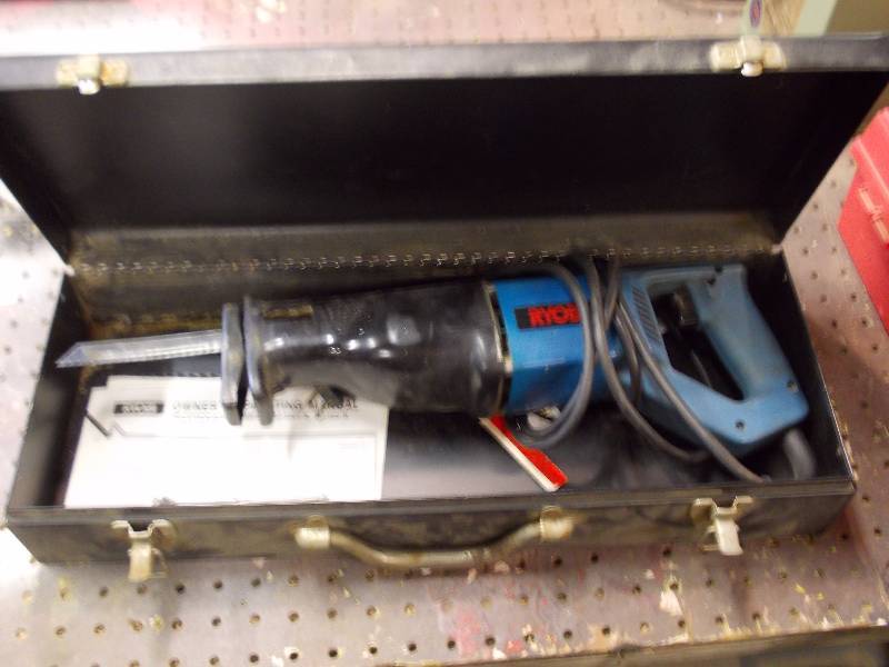 lot 18 image: Reciprocating Saw