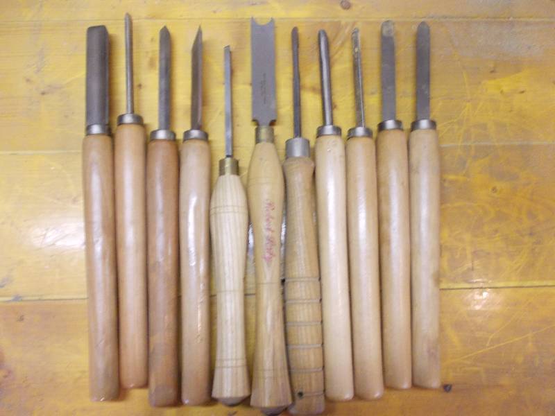 lot 45 image: Lathe Knives