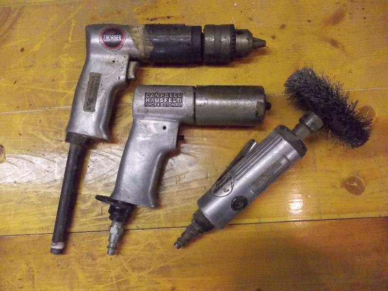 lot 50 image: Die Grinder & 2 Drills