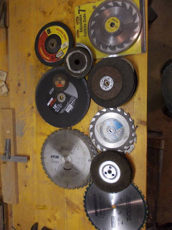 lot 58 image: Assorted Saw Blades & Cutting Discs