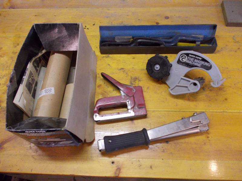 lot 79 image: Masking Machine, Tacker, Stapler, Hack Saws