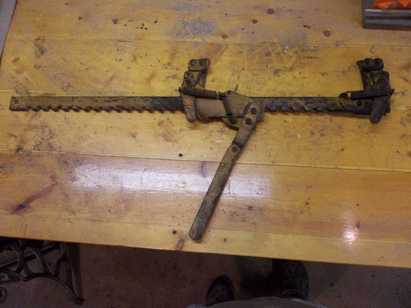 lot 80 image: Fence Jack Stretcher