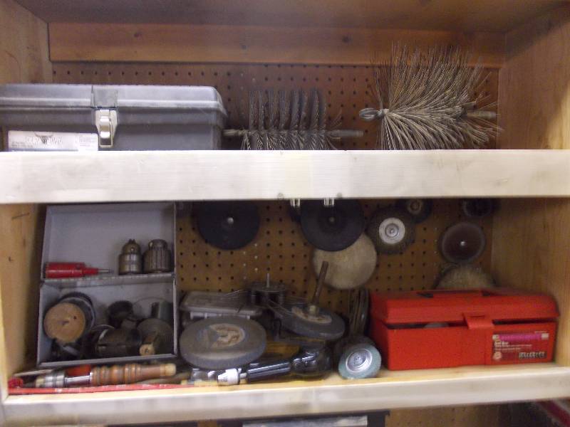 lot 85 image: Contents Of Cabinet- Hole Saws, Grinding Finishing Wheels, Chimney Sweeps & Lots More
