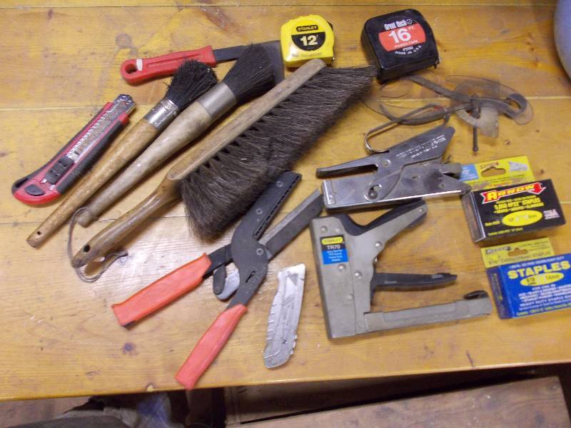 lot 94 image: Staplers, Staples, Brushes & Cutters
