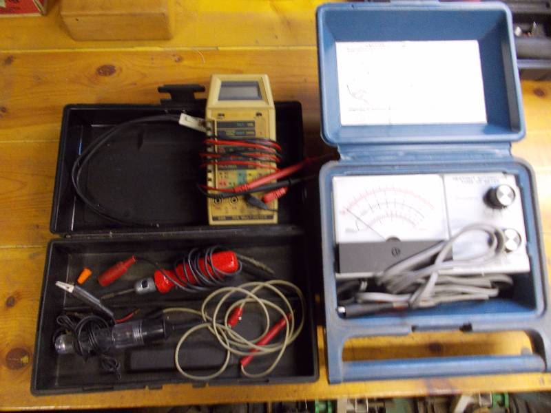 lot 97 image: Multi-Meter & Dwell Meter