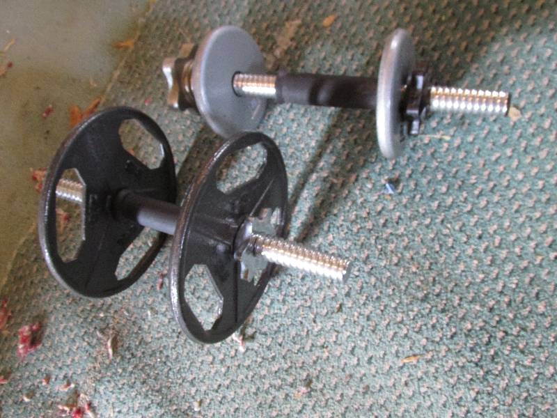 lot 52 image: Weight bars...