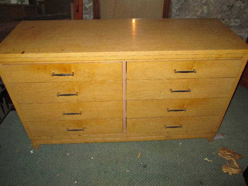 lot 3 image: Vintage wood dresser, solid wood, 5...