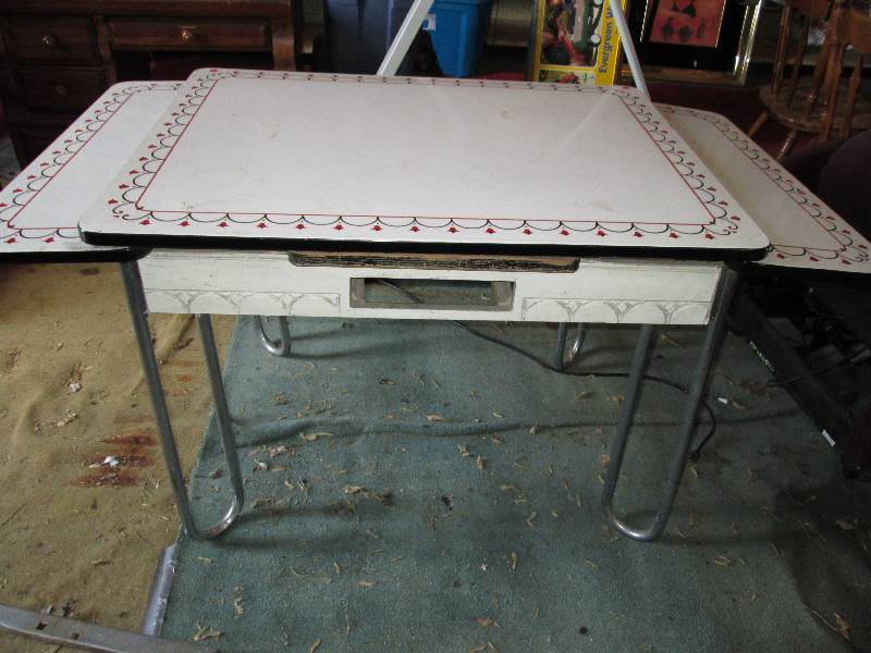 lot 23 image: Vintage metal topped table with pul...