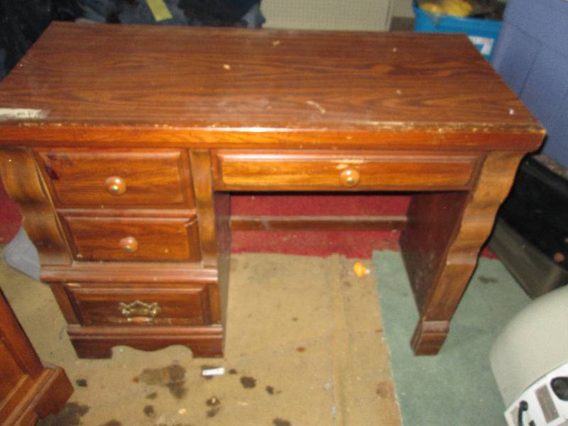 lot 24 image: Vintage desk, top is 40 x 18 and 3...