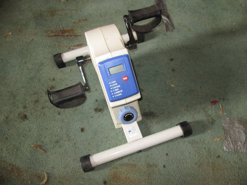 lot 36 image: Stationary exercize machine...