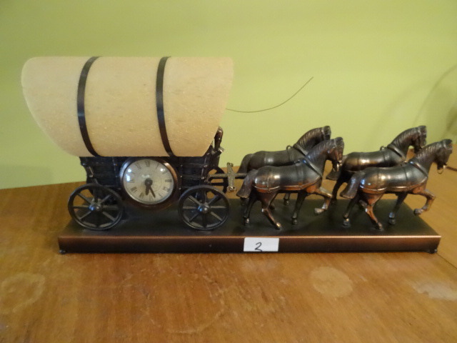 lot 2 image: Clock