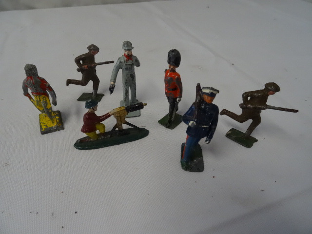 lot 35 image: Toy Soldiers