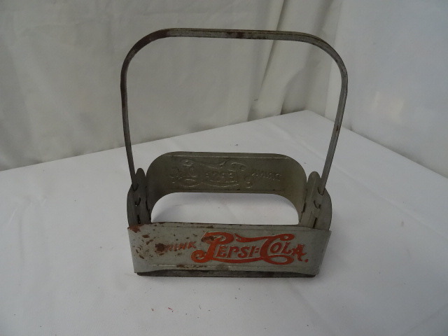 lot 43 image: Soda Holder