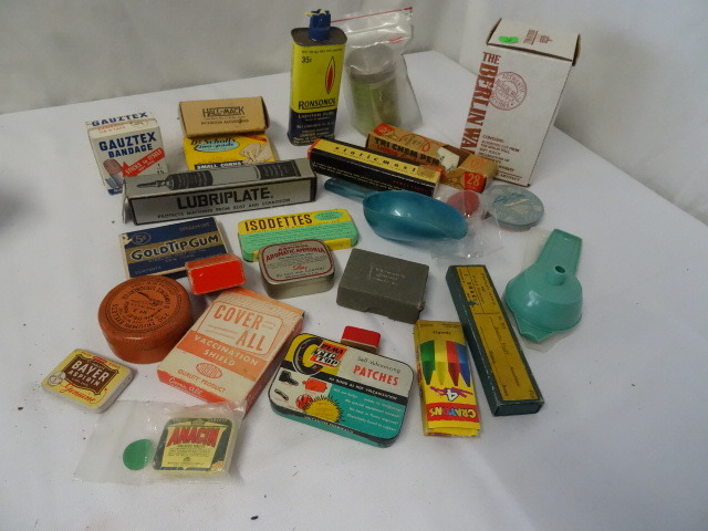 lot 65 image: Boxes
