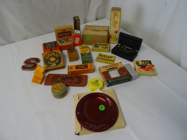 lot 75 image: Boxes