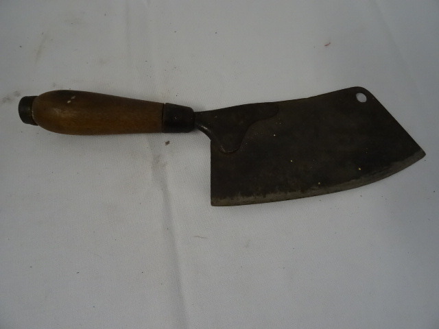 lot 80 image: Cleaver