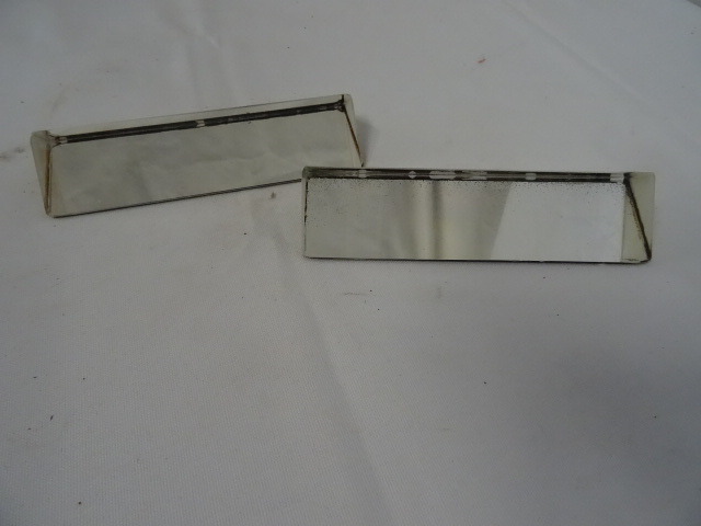 lot 90 image: Prisms