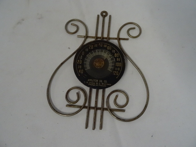 lot 140 image: Thermometer