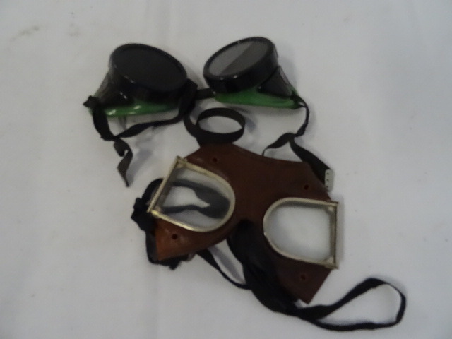lot 160 image: Goggles